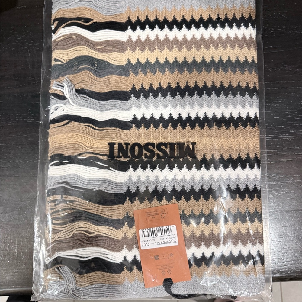 MISSIONI Striped Knit Scarf